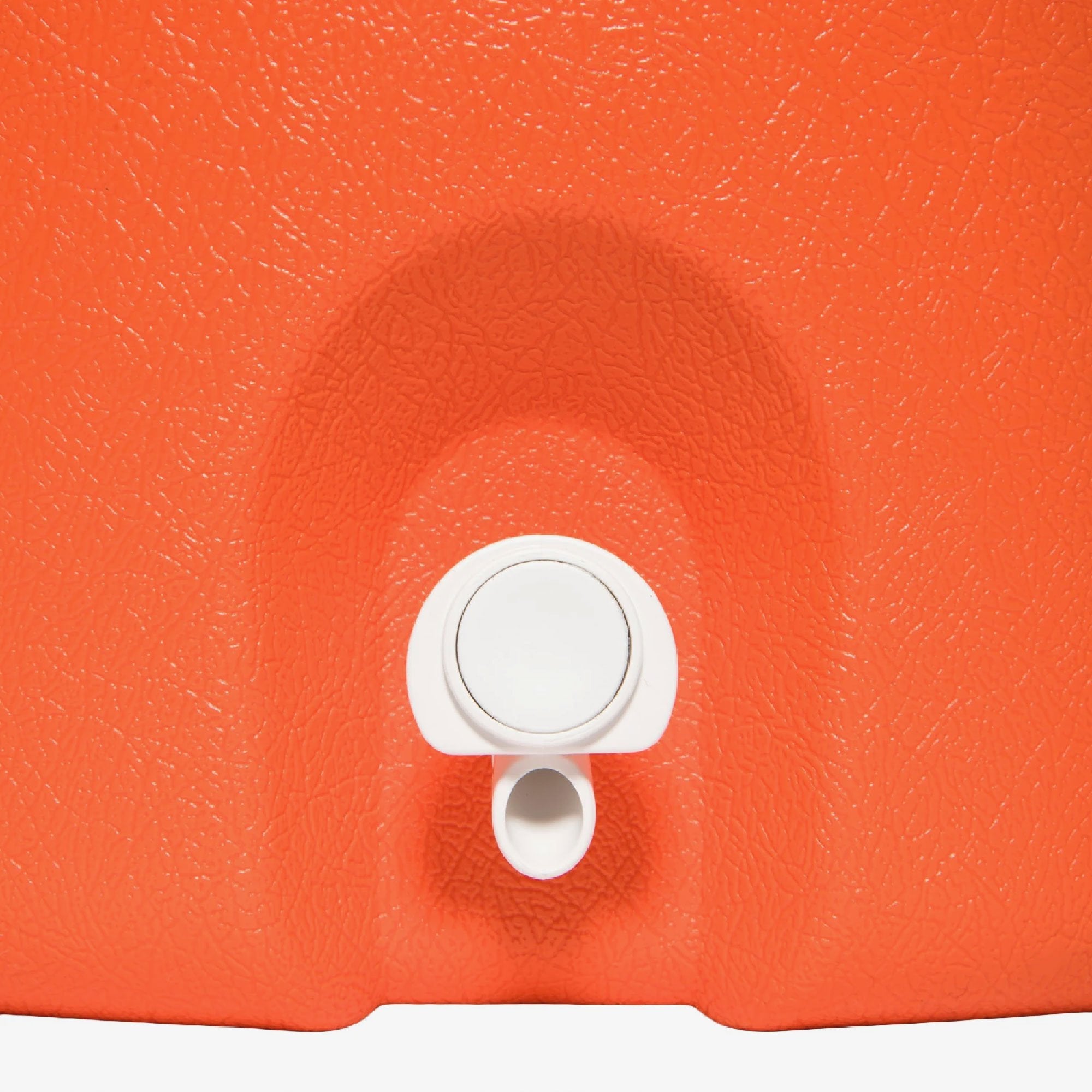 42021-10-gallon-seat-top-water-jug-with-cup-dispenser-orange-detail.jpg